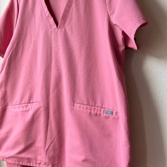 FIGS Neon Pink Casma Top and Zamora Jogger Scrubs XL/XXLT - Picture 5 of 16